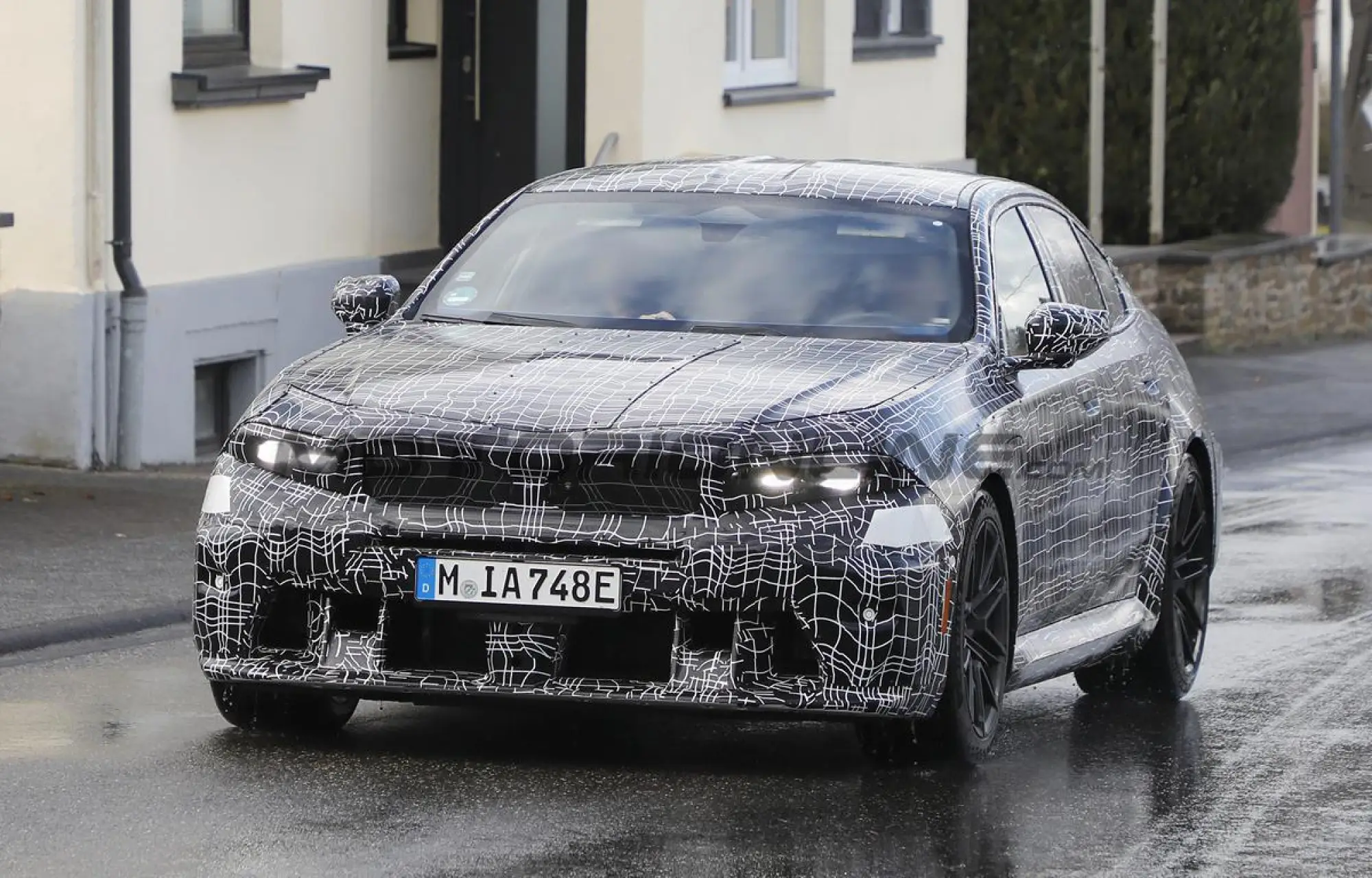 BMW M5 2027 - Foto spia 19-03-2026 - 2