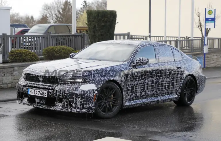 BMW M5 2027 - Foto spia 19-03-2026 - 3