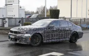 BMW M5 2027 - Foto spia 19-03-2026
