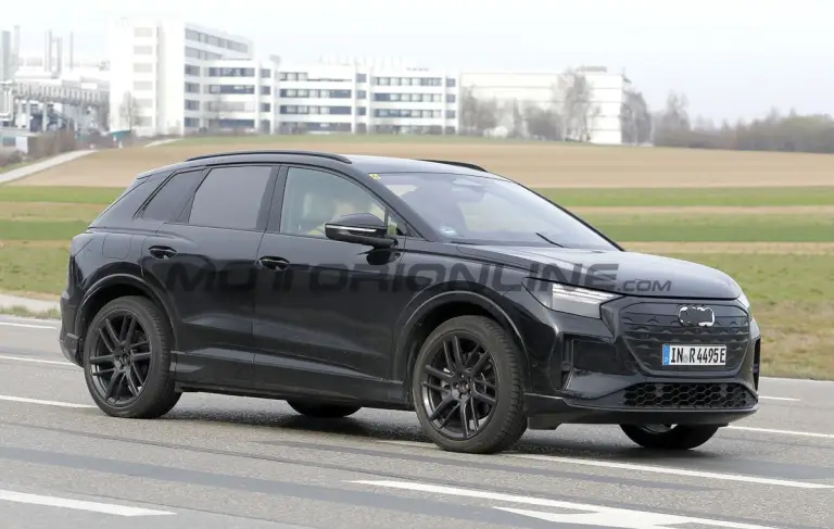 Audi Q4 2026 - Foto spia 20-03-2026 - 5