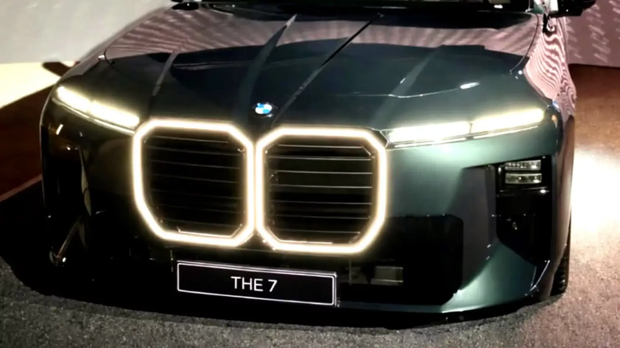 BMW Serie 7 e X5 2026 - Foto leak - 1