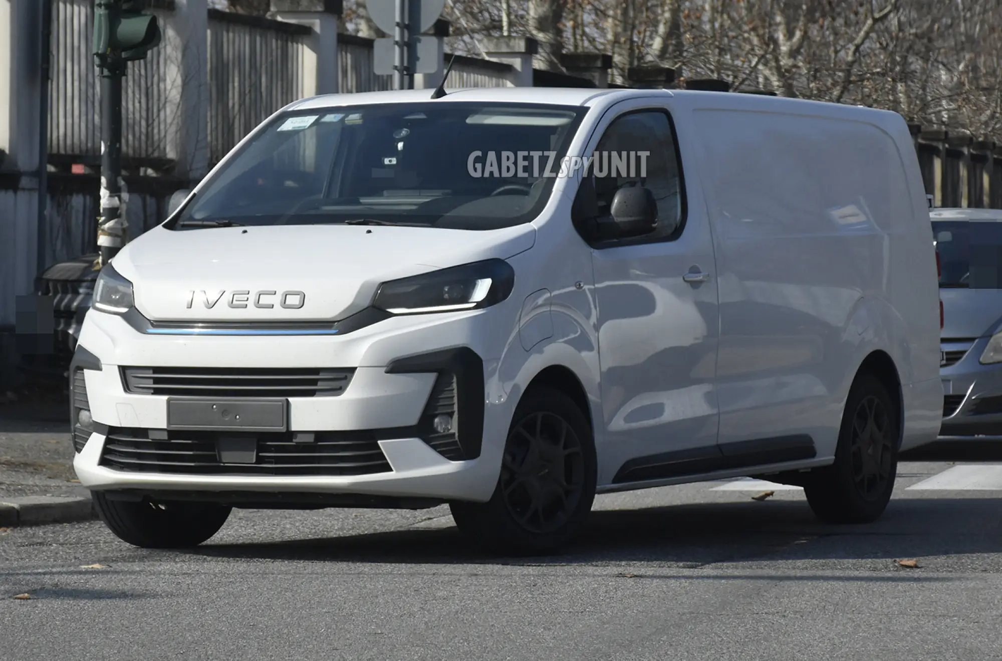 Iveco eJolly - Foto spia 23-03-2026 - 11