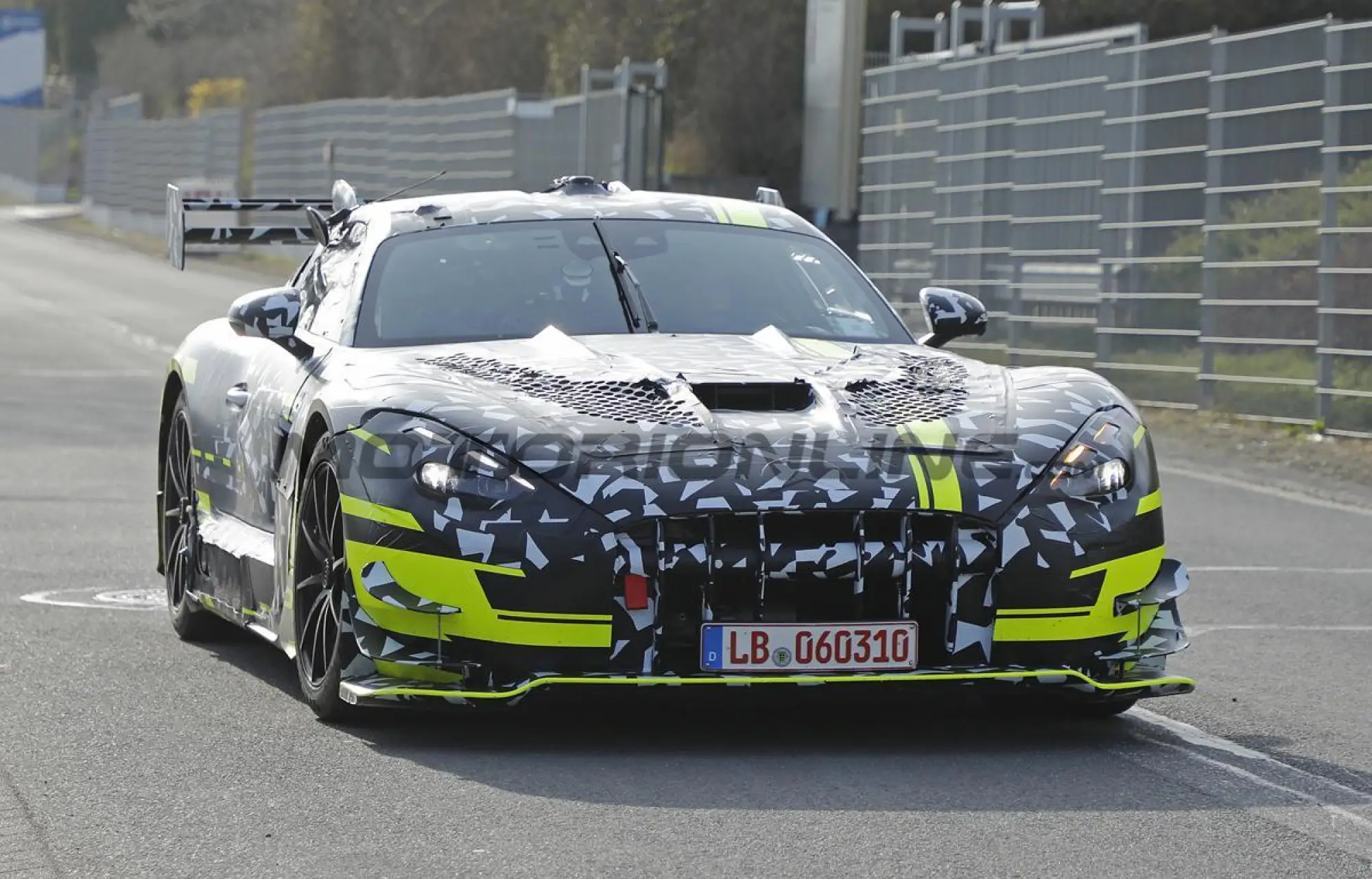 Mercedes-AMG Coupe - Foto spia 24-03-2026 - 7