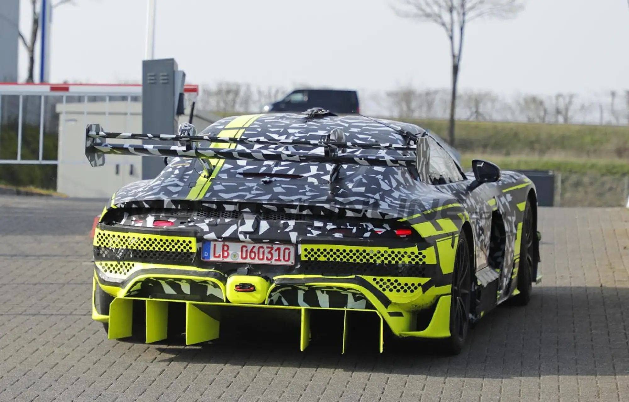Mercedes-AMG Coupe - Foto spia 24-03-2026 - 19