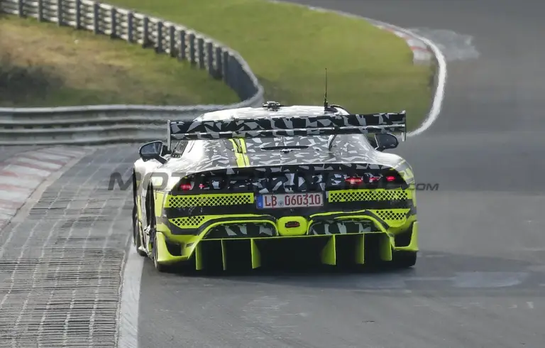 Mercedes-AMG Coupe - Foto spia 24-03-2026 - 21