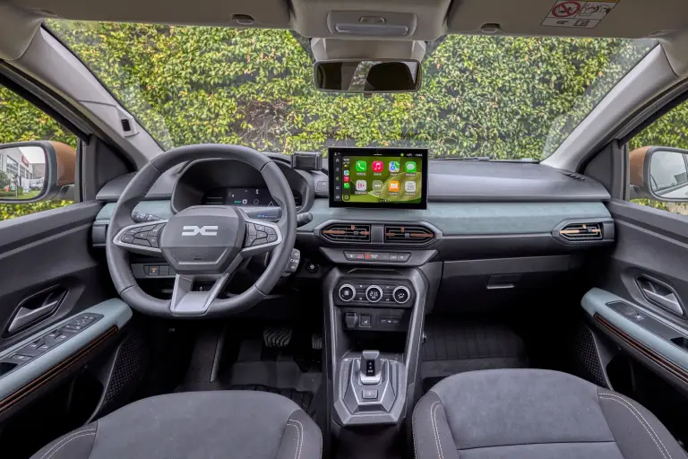 Dacia Jogger Hybrid 155 - Lago di Garda - 2