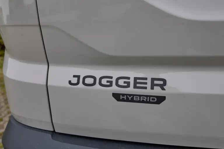 Dacia Jogger Hybrid 155 - Lago di Garda - 1