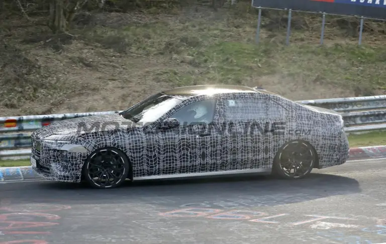 BMW Serie 7 2026 - Foto spia 24-03-2026 - 7