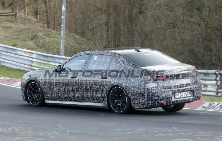 BMW Serie 7 2026 - Foto spia 24-03-2026 - 12