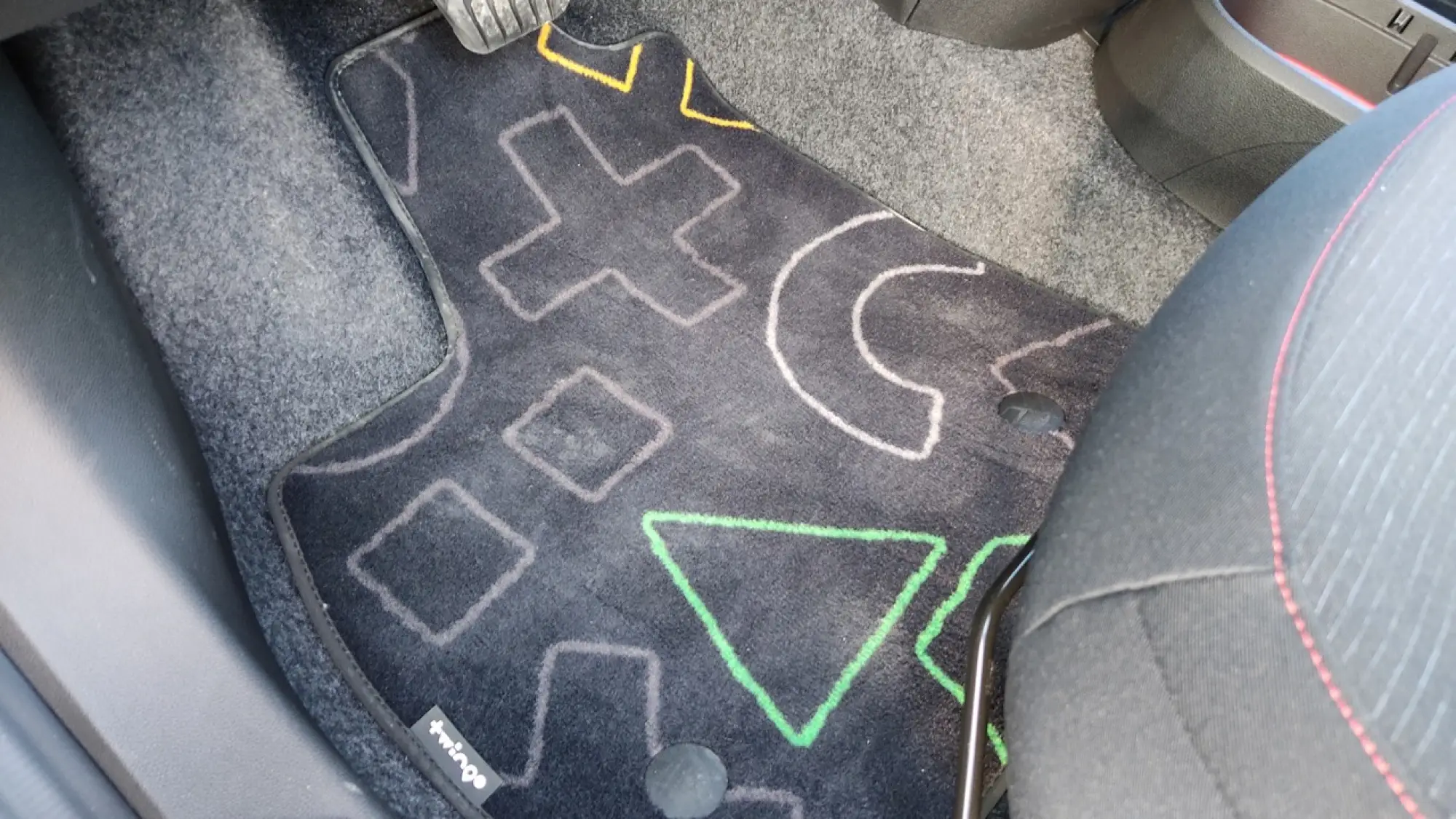 Renault Twingo E-Tech Electric 2026 - Prova Ibiza - 24