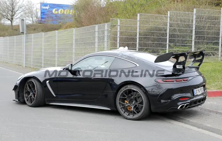Mercedes-AMG GT Track - Foto spia 25-03-2026 - 17