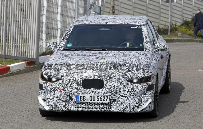 Mercedes-AMG Classe E EQ - Foto spia 26-03-2026 - 1