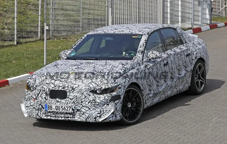 Mercedes-AMG Classe E EQ - Foto spia 26-03-2026 - 5