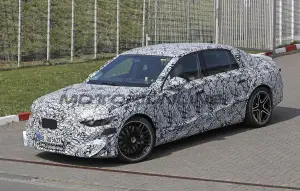 Mercedes-AMG Classe E EQ - Foto spia 26-03-2026