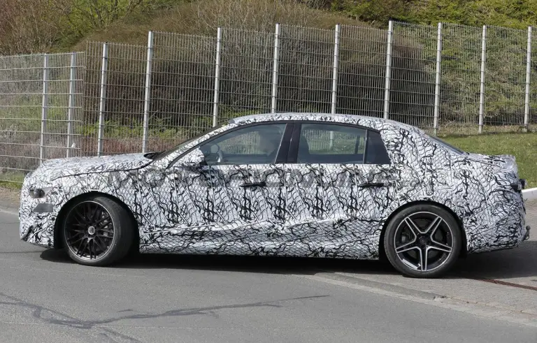 Mercedes-AMG Classe E EQ - Foto spia 26-03-2026 - 8