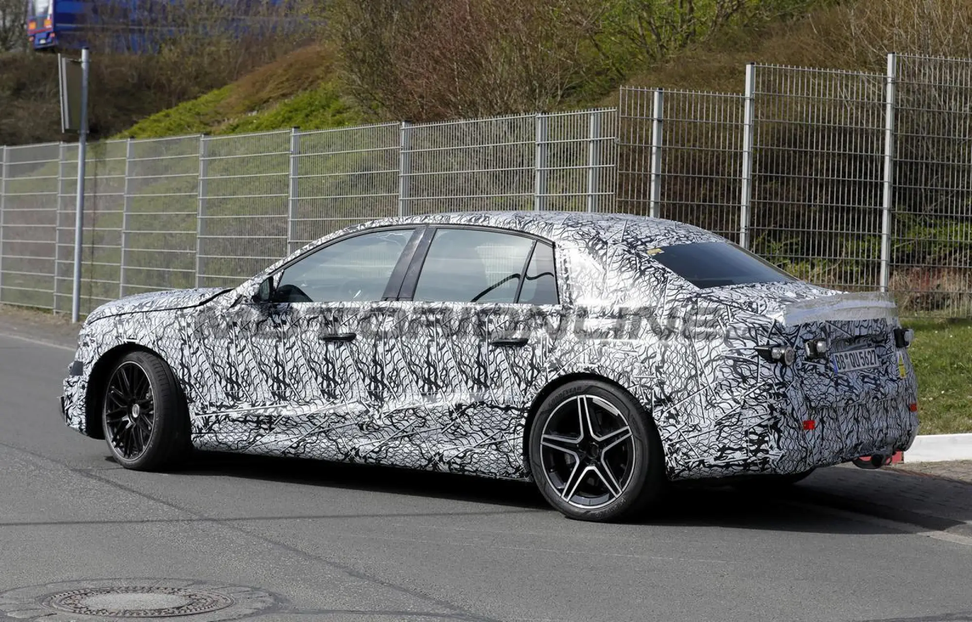 Mercedes-AMG Classe E EQ - Foto spia 26-03-2026 - 10