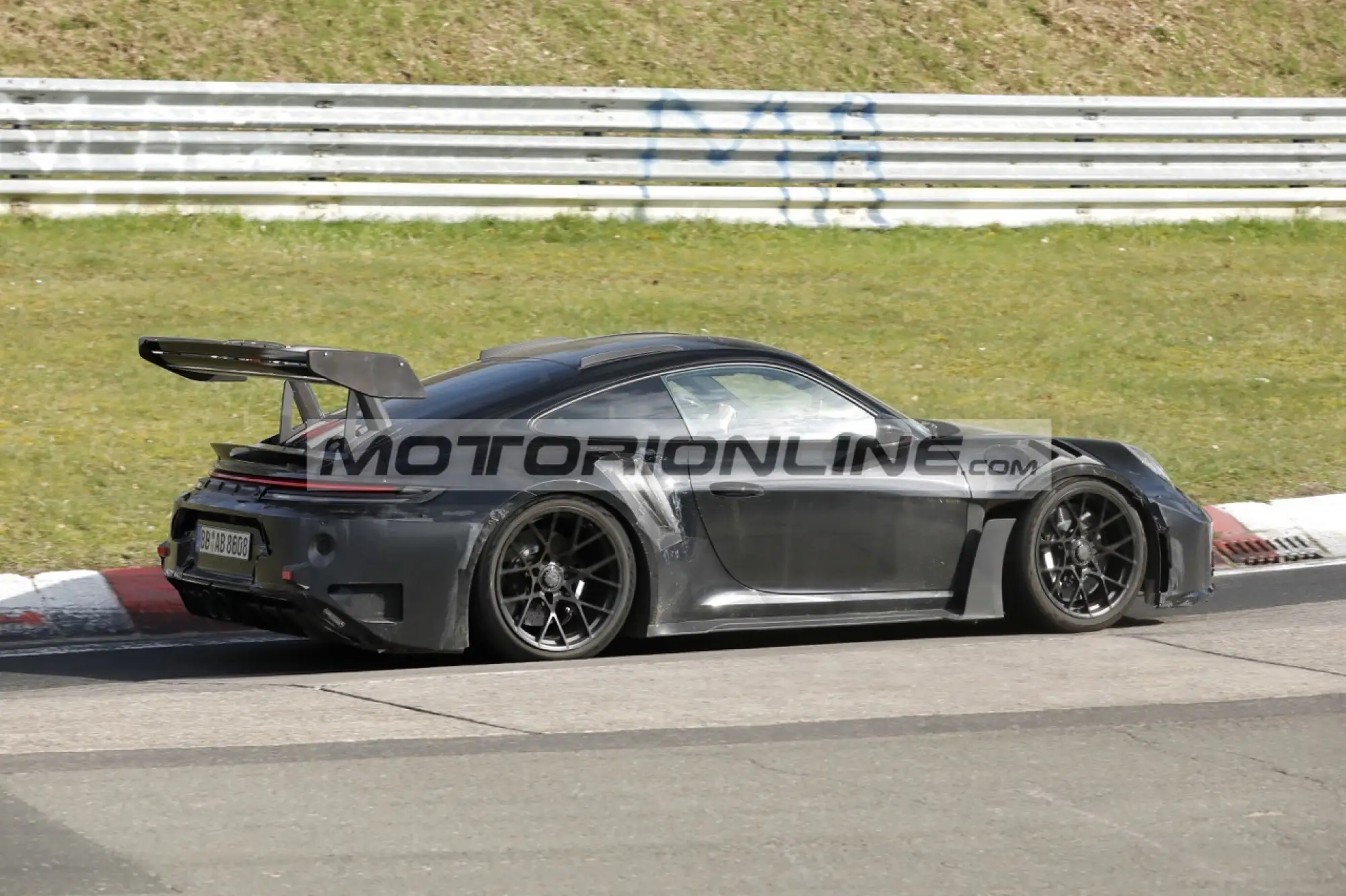Porsche 911 GT3 RS - Foto spia 26-3-2026 - 9