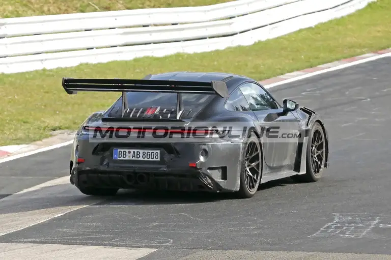 Porsche 911 GT3 RS - Foto spia 26-3-2026 - 7