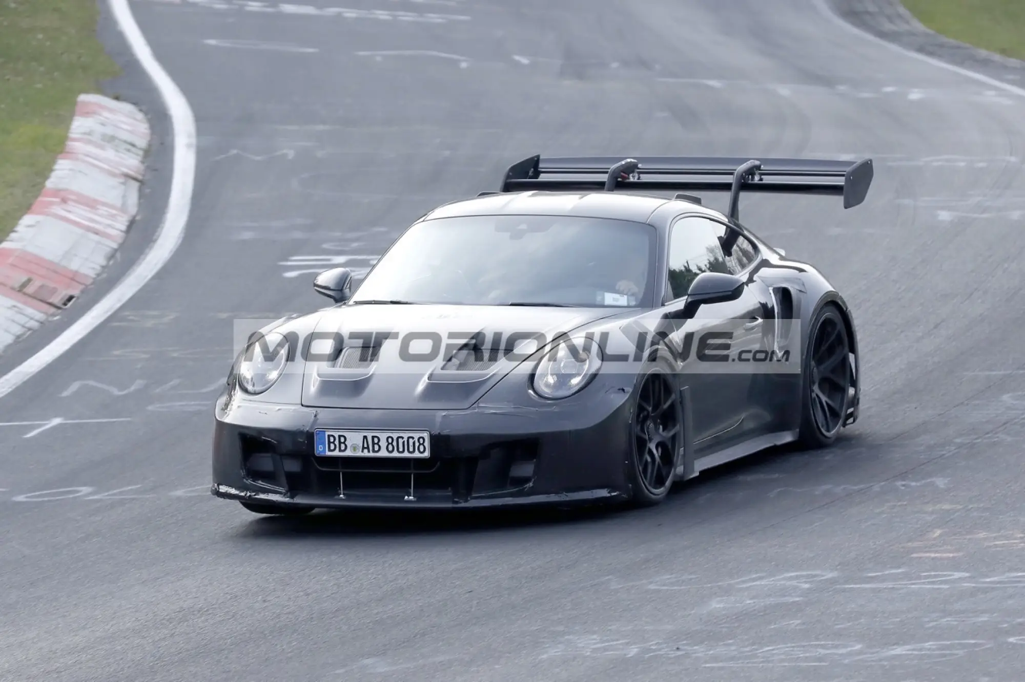 Porsche 911 GT3 RS - Foto spia 26-3-2026 - 16