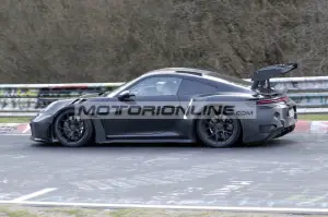 Porsche 911 GT3 RS - Foto spia 26-3-2026 - 11
