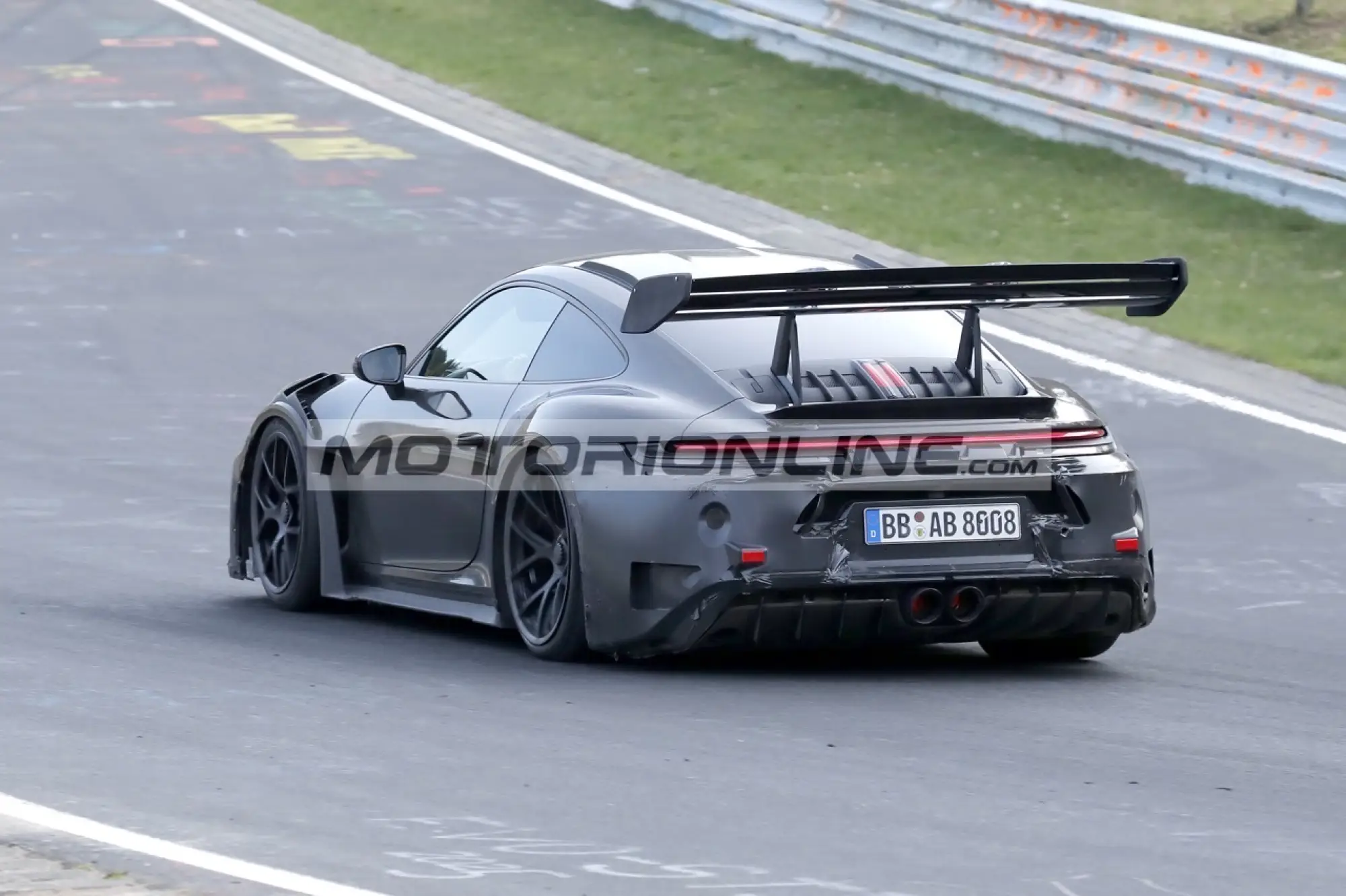Porsche 911 GT3 RS - Foto spia 26-3-2026 - 15