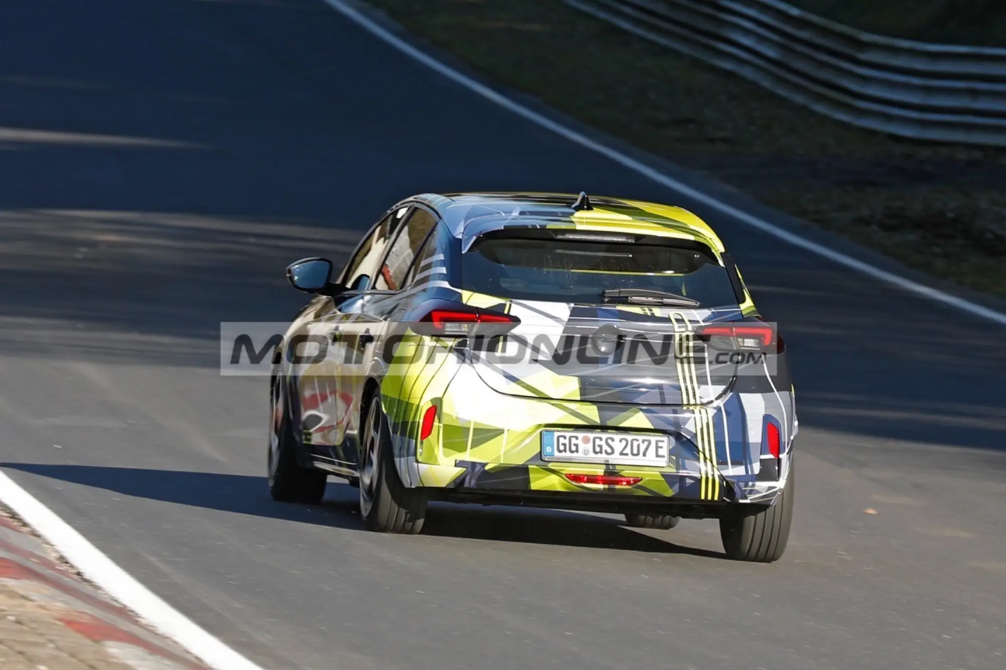 Opel Corsa GSE - Foto spia 27-3-2026 - 27