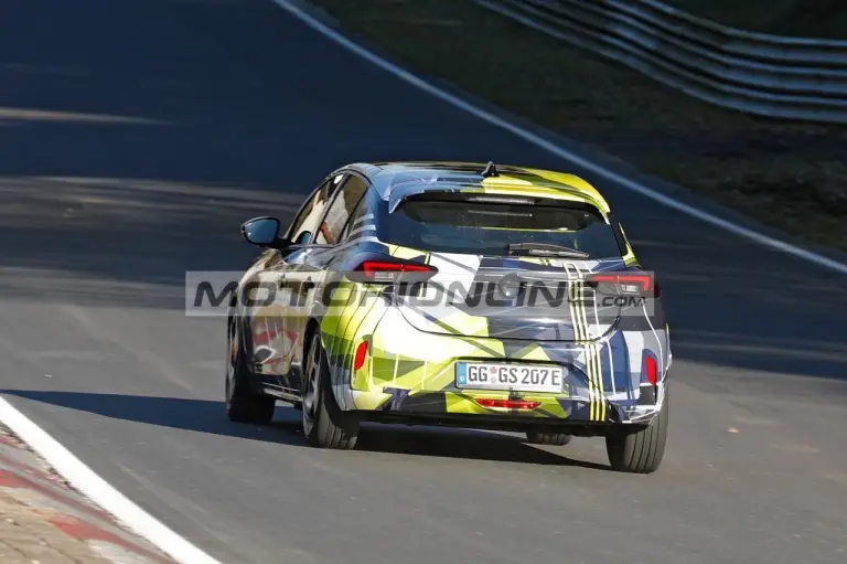 Opel Corsa GSE - Foto spia 27-3-2026 - 27