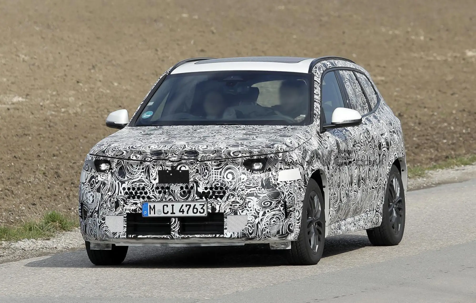 BMW X1 2027 - Foto spia 31-03-2026 - 1