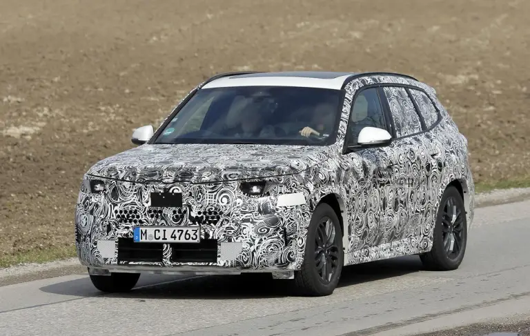 BMW X1 2027 - Foto spia 31-03-2026 - 3