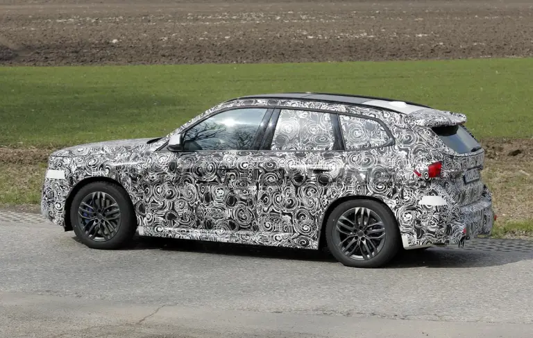 BMW X1 2027 - Foto spia 31-03-2026 - 9