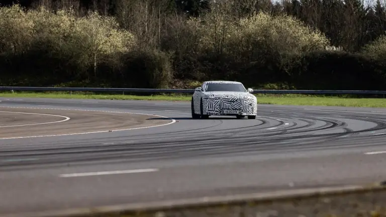 Jaguar GT elettrica - Spirito di guida - 6