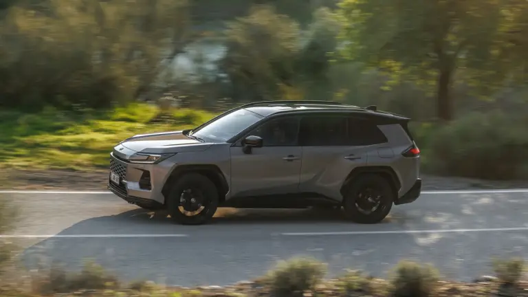 Toyota RAV4 2026 - Primo contatto - 1