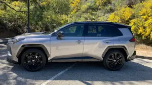 Toyota RAV4 2026 - Primo contatto