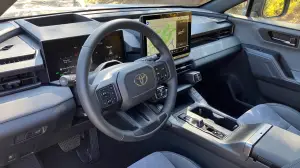 Toyota RAV4 2026 - Primo contatto