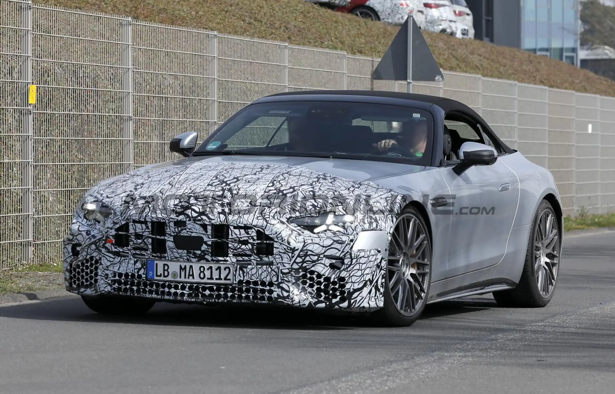 Mercedes-AMG SL e GT 2027 - Foto spia 08-04-2026 - 7