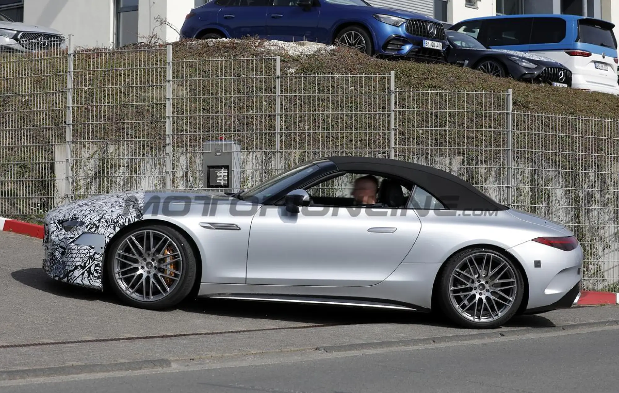 Mercedes-AMG SL e GT 2027 - Foto spia 08-04-2026 - 10