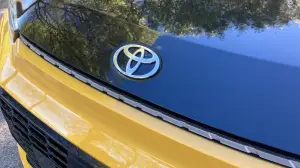 Toyota Aygo X Hybrid 2026 - Come va