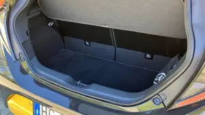 Toyota Aygo X Hybrid 2026 - Come va