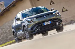 Suzuki e Vitara 2026 - Foto ufficiali