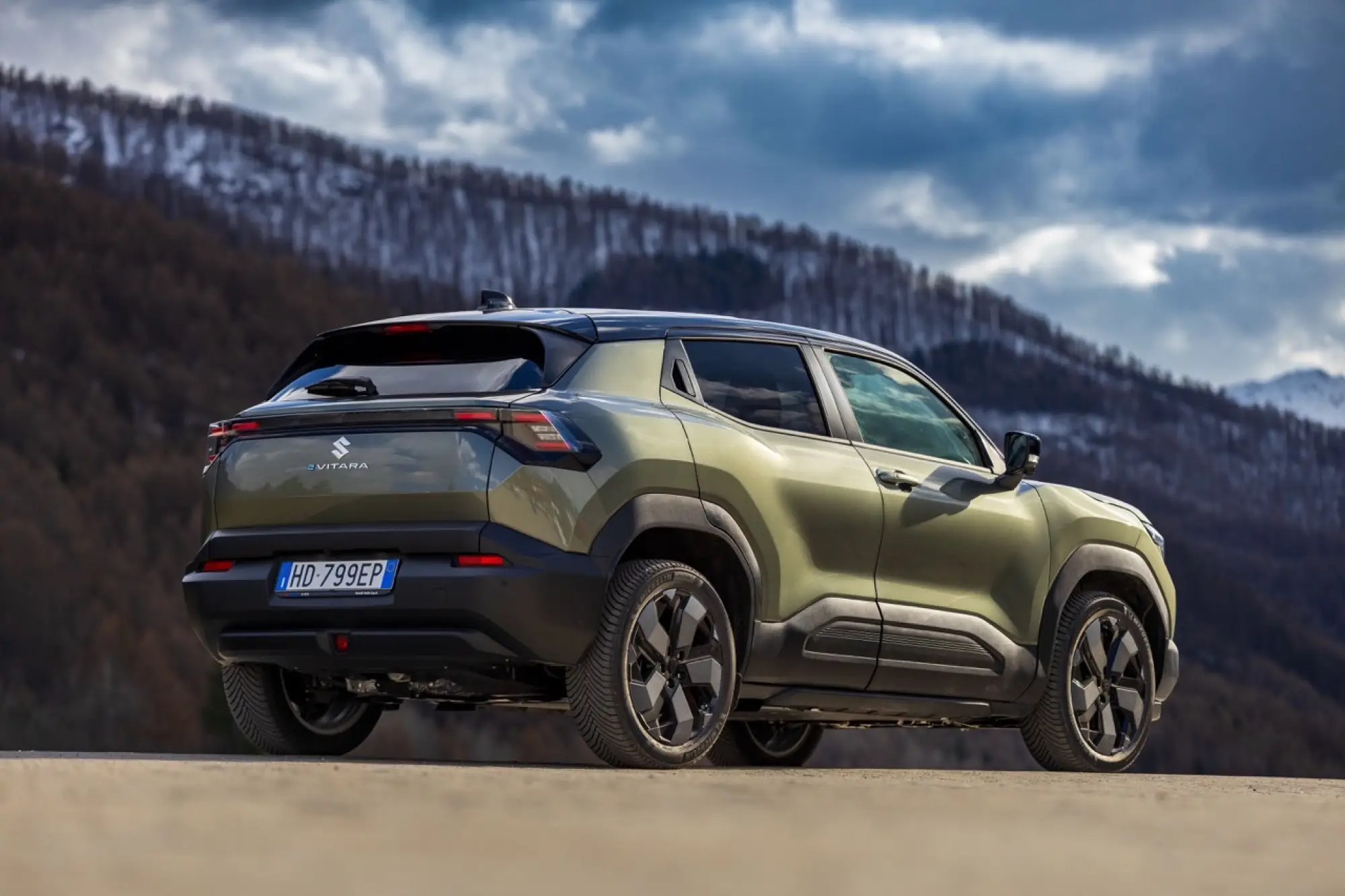 Suzuki e Vitara 2026 - Foto ufficiali - 17