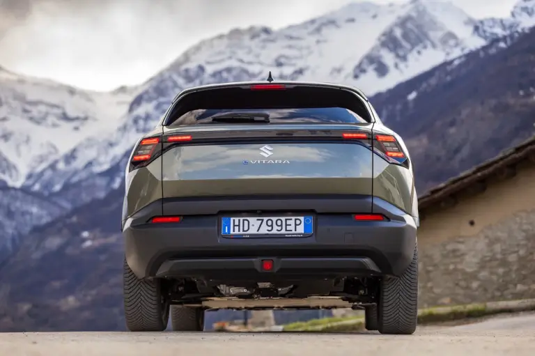 Suzuki e Vitara 2026 - Foto ufficiali - 26
