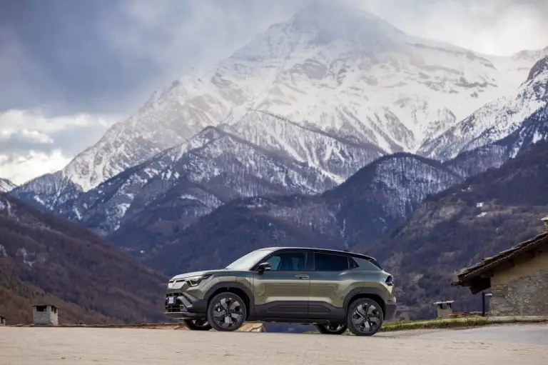 Suzuki e Vitara 2026 - Foto ufficiali - 32