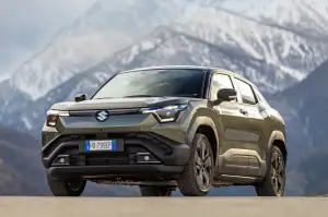 Suzuki e Vitara 2026 - Foto ufficiali