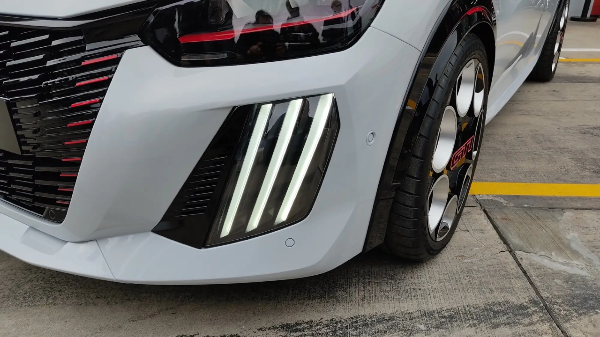 Peugeot 208 GTi 2026 - Foto Imola - 13