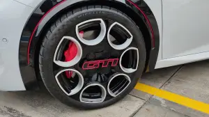 Peugeot 208 GTi 2026 - Foto Imola