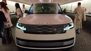 Range Rover Traces - Milano Design Week 2026