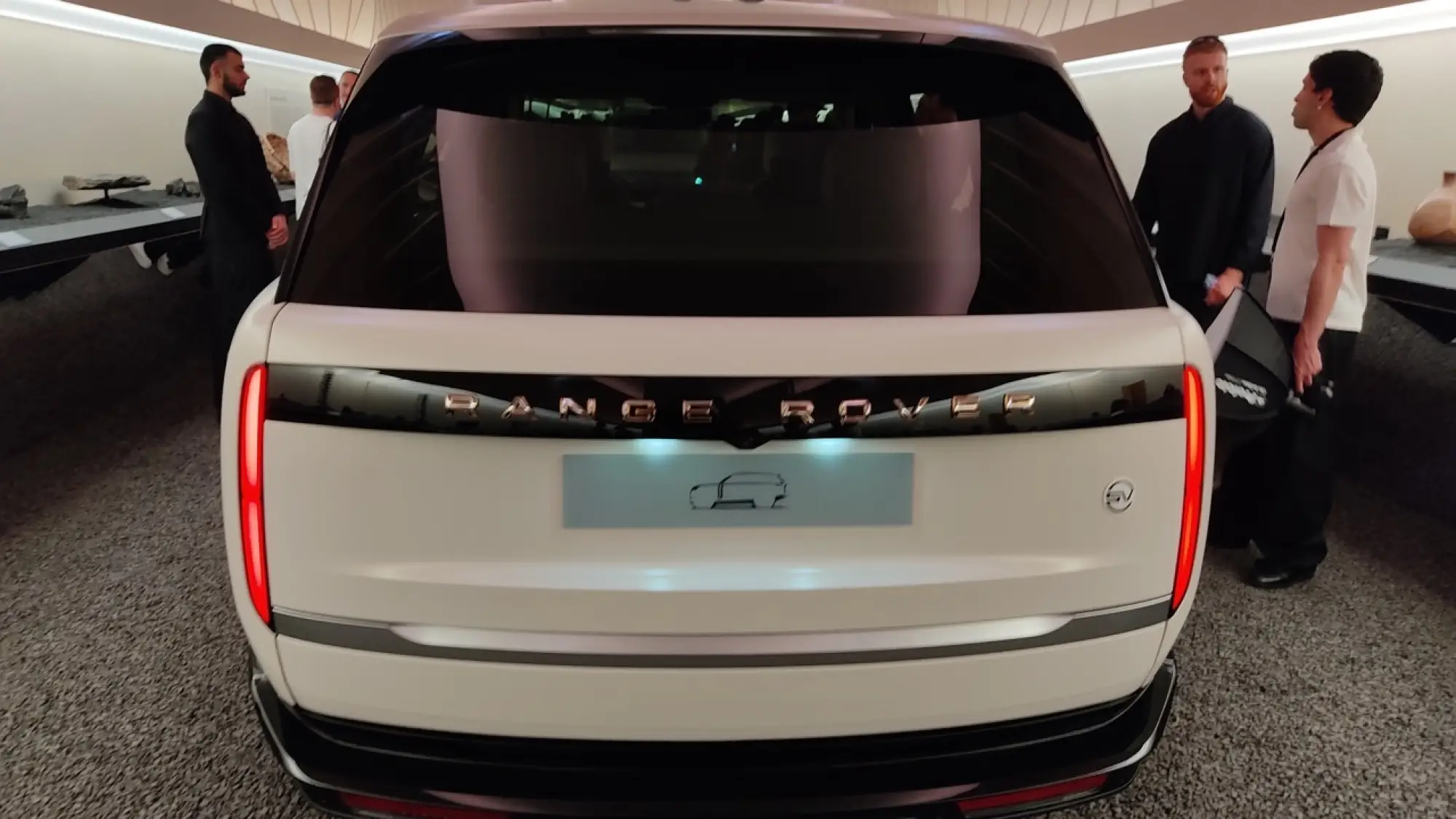 Range Rover Traces - Milano Design Week 2026 - 12