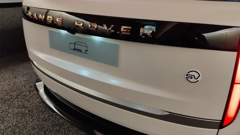 Range Rover Traces - Milano Design Week 2026 - 14