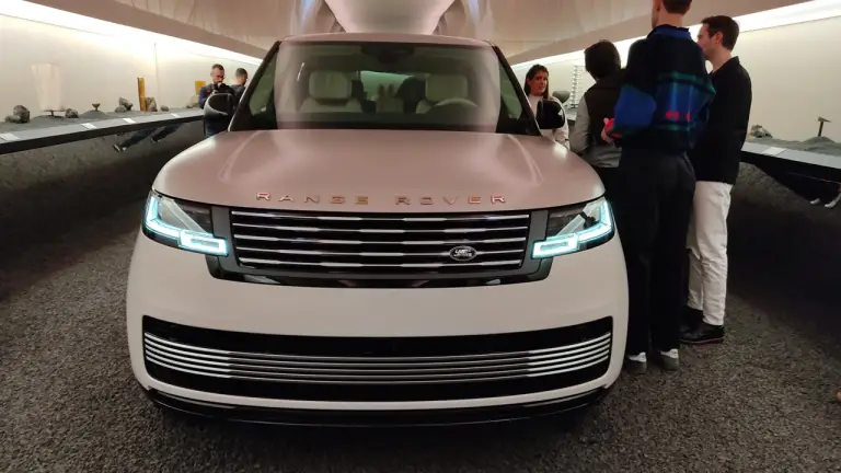 Range Rover Traces - Milano Design Week 2026 - 17