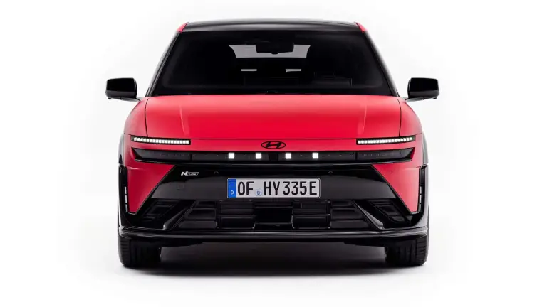 Hyundai Ioniq 3 - 16